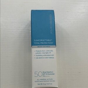 Sunforgettable Brush-On Shield SPF 50 - Blue and White. Colorescience for face